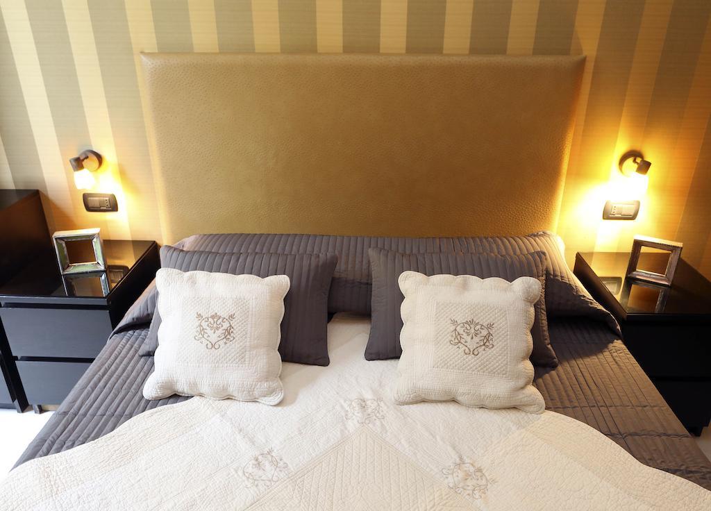 Caracciolo Guest House - Rome — Photos 1